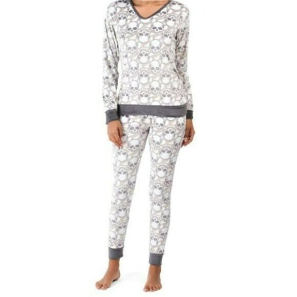 Joan Vass Other - NWT JOAN VASS Super Soft Velour Skulls Print V-neck  2 Piece Pj Pajama Set